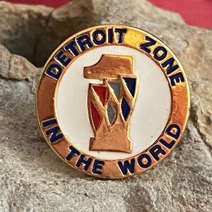5/$10❤️❤️❤️Vintage Detroit Zone 1 Enamel Pin